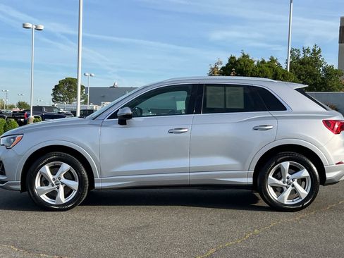 Used 2019 Audi Q3 2.0T Premium w/ Convenience Package AWD/4WD image 9