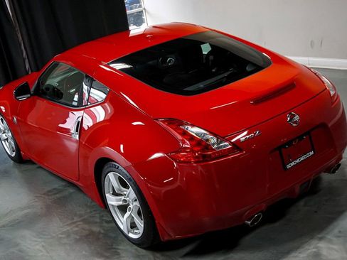 Used 2010 Nissan 370Z Touring image 41