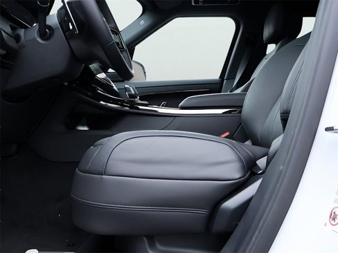 New 2025 Land Rover Range Rover Sport Dynamic SE image 36