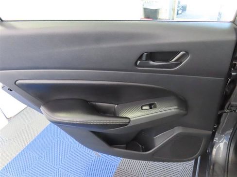 Used 2025 Nissan Altima 2.5 SV FWD image 27