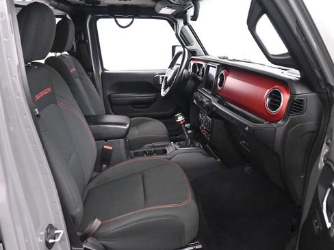 Used 2022 Jeep Wrangler Unlimited Rubicon w/ Dual Top Group AWD/4WD image 24