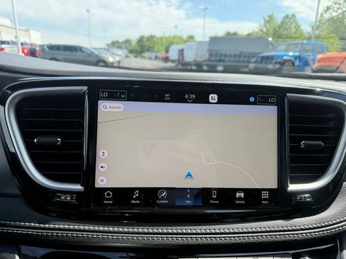 New 2027 Chrysler Pacifica Select w/ Family Tech Group FWD image 20
