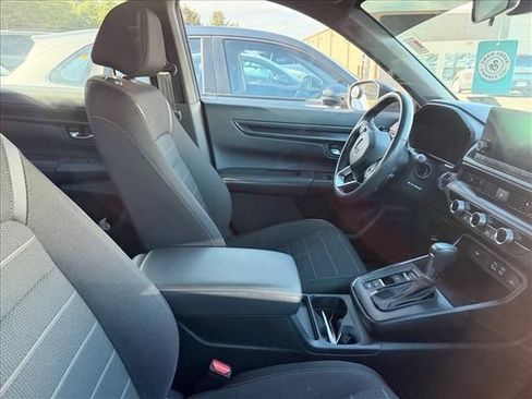 Used 2023 Honda CR-V Sport image 11