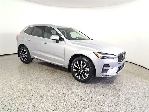 Used 2023 Volvo XC60 B5 Plus w/ Climate Package image 4