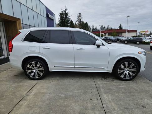 Certified 2024 Volvo XC90 T8 Plus w/ Protection Package Premier AWD/4WD image 4