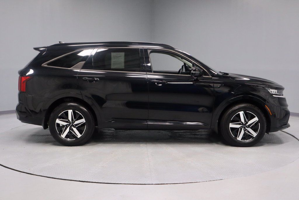 Used 2022 Kia Sorento S FWD image 13