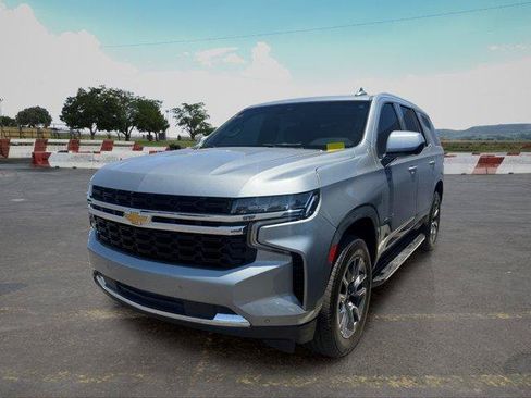 Used 2024 Chevrolet Tahoe LS RWD image 5