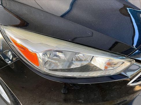 Used 2015 Ford Focus SE FWD image 28