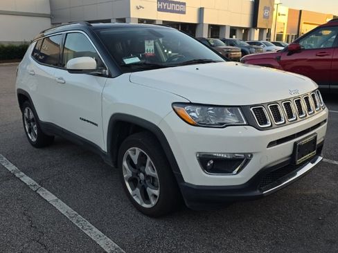 Used 2019 Jeep Compass Limited w/ Safety & Security Group AWD/4WD image 1