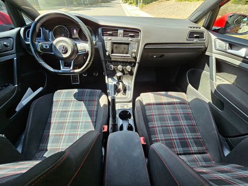 Used 2015 Volkswagen GTI S image 27
