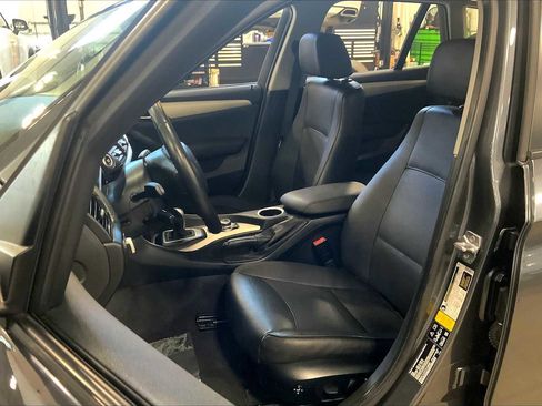 Used 2015 BMW X1 xDrive28i image 9