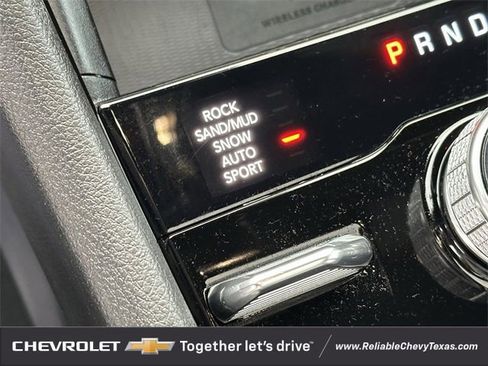 Used 2023 Jeep Grand Cherokee L Overland w/ Advanced Protech Group III image 23