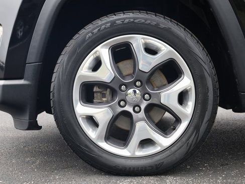 Used 2019 Jeep Compass Limited w/ Safety & Security Group image 7