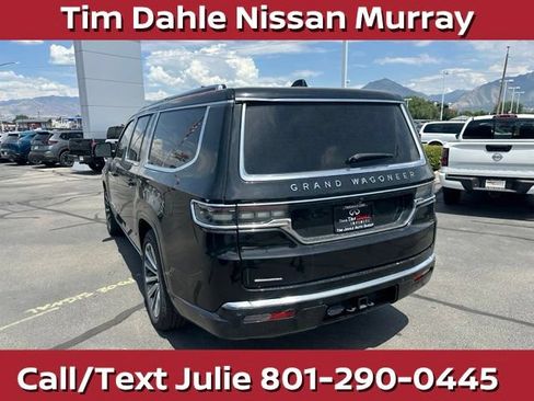 Used 2023 Jeep Grand Wagoneer L 4WD w/ Flexible Seating Group image 9
