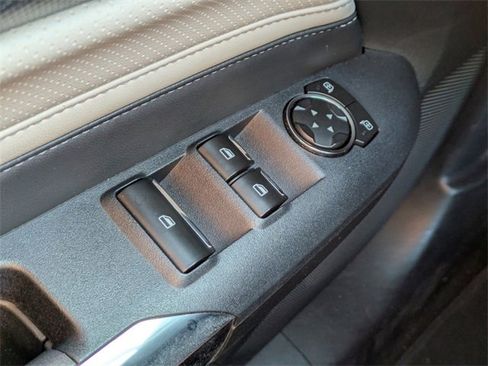 Used 2024 Ford Mustang Premium image 20