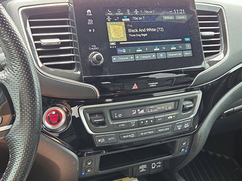 Used 2023 Honda Passport Elite image 17