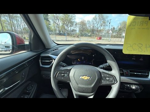 Used 2026 Chevrolet TrailBlazer LT AWD/4WD image 11