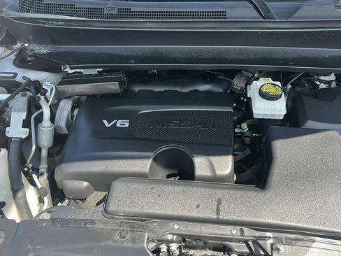 Used 2018 Nissan Pathfinder SV AWD/4WD image 20