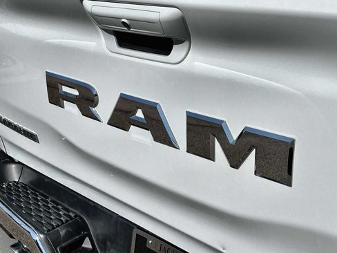 Used 2025 RAM 1500 Laramie AWD/4WD image 17