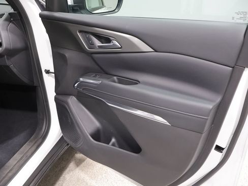 Used 2025 Chevrolet Traverse LT w/ LPO, Floor Liner Package AWD/4WD image 26