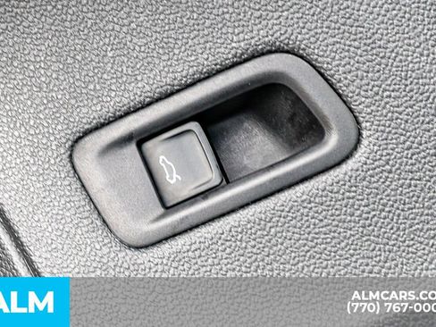 Used 2024 Volkswagen Atlas SE FWD image 49