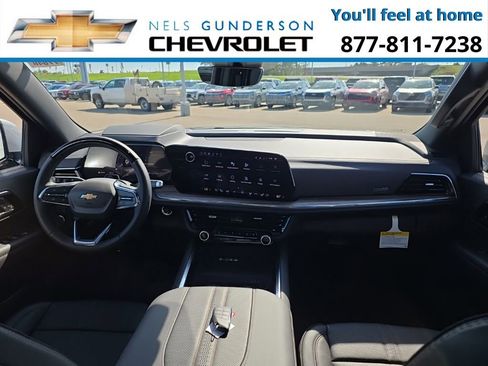 New 2026 Chevrolet Suburban High Country image 15