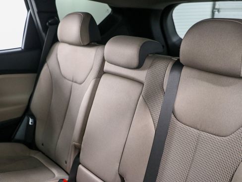 Used 2022 Hyundai Santa Fe SEL FWD image 24