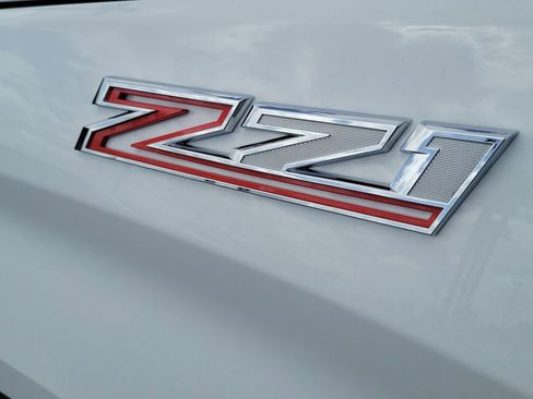 Used 2026 Chevrolet Silverado 1500 LT Trail Boss w/ LT Trail Boss Premium Package AWD/4WD image 29