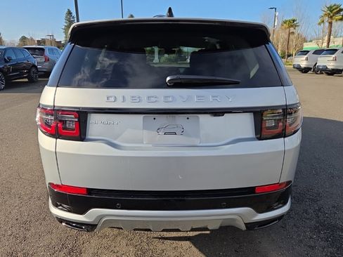 New 2025 Land Rover Discovery Sport S image 6
