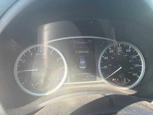 Used 2018 Nissan Sentra S FWD image 14