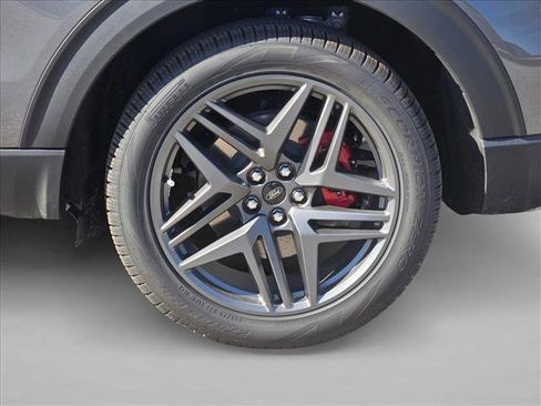 New 2026 Ford Explorer ST-Line w/ ST-Line Street Pack image 9