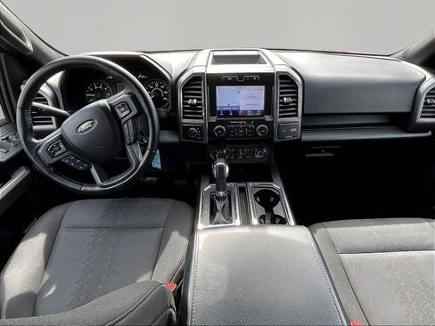 Used 2019 Ford F150 XLT w/ Equipment Group 302A Luxury AWD/4WD image 8