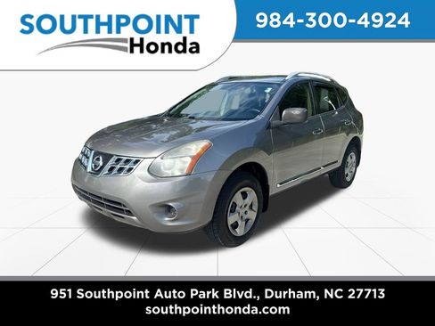 Used 2014 Nissan Rogue S w/ Convenience Package FWD image 3