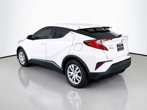 Used 2019 Toyota C-HR LE FWD image 5