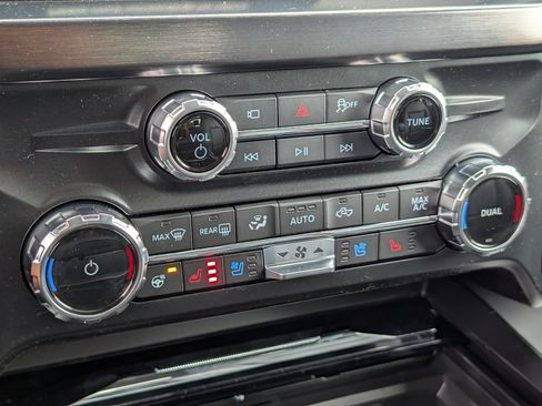 New 2026 Ford F250 Lariat w/ Black Appearance Package AWD/4WD image 18
