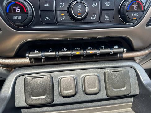 Used 2017 GMC Sierra 1500 Denali w/ Denali Ultimate Package AWD/4WD image 55