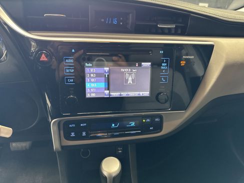 Used 2017 Toyota Corolla LE w/ Carpet Mat Package (TMS) image 12