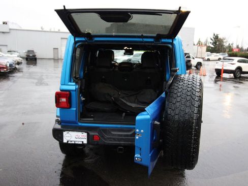 Used 2021 Jeep Wrangler Unlimited Sahara image 29