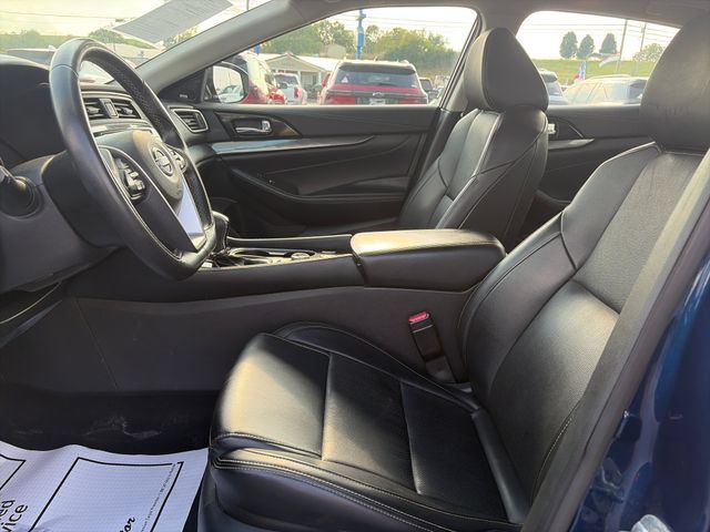 Used 2023 Nissan Maxima SL FWD image 17