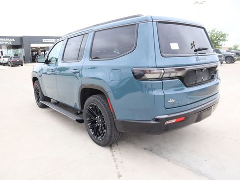 New 2026 Jeep Grand Wagoneer Limited AWD/4WD image 25