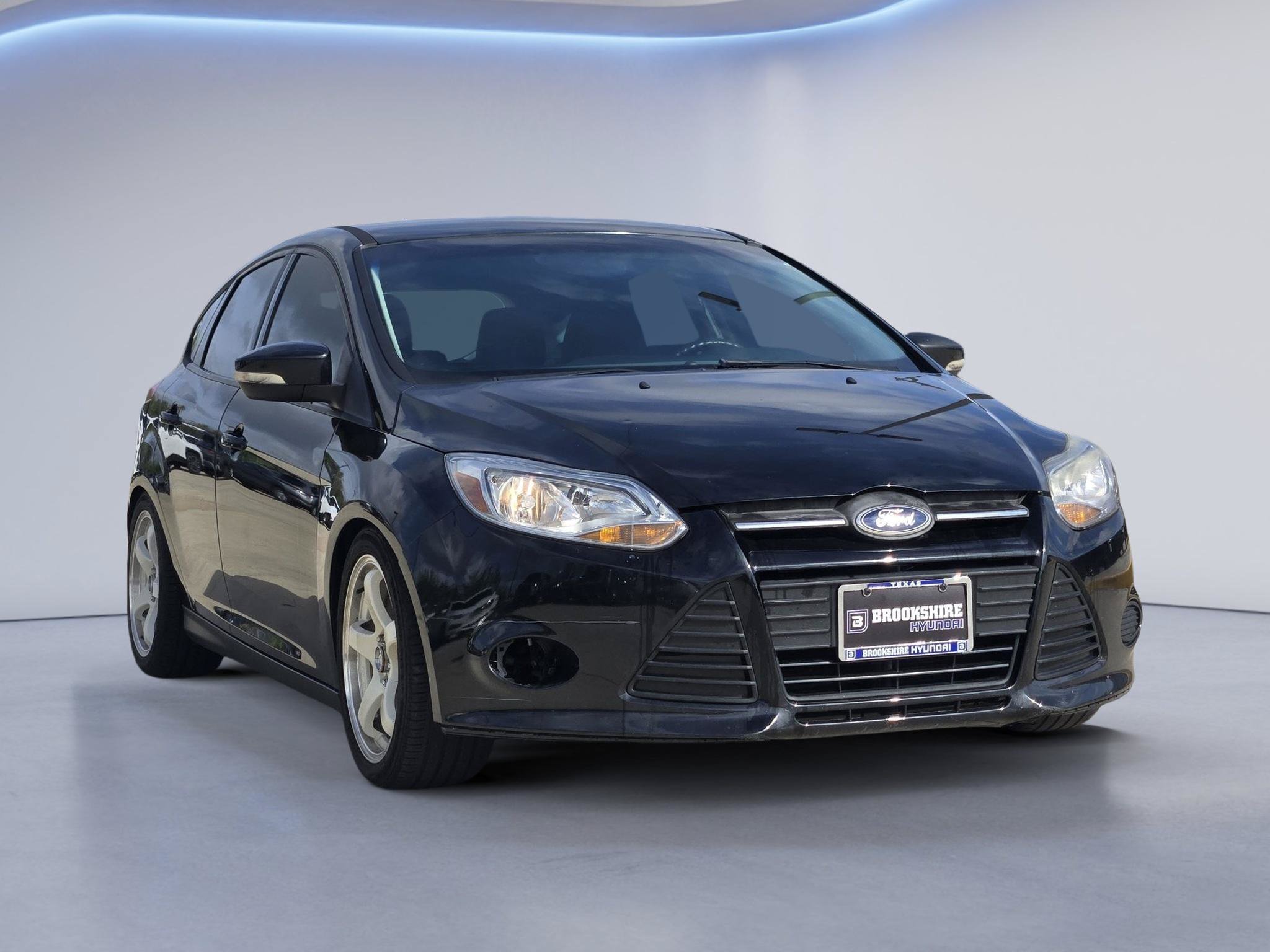 Used 2014 Ford Focus SE FWD image 3