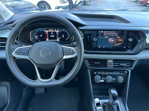 Certified 2022 Volkswagen Taos SEL image 22