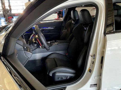 New 2026 BMW M5 w/ Carbon Package image 9