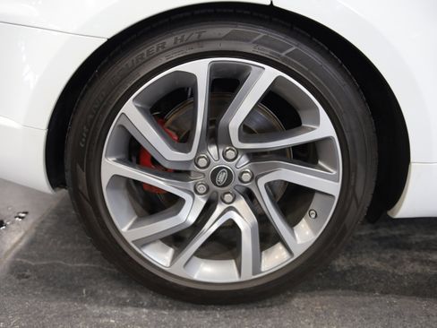 Used 2018 Land Rover Range Rover Sport HSE Dynamic image 11