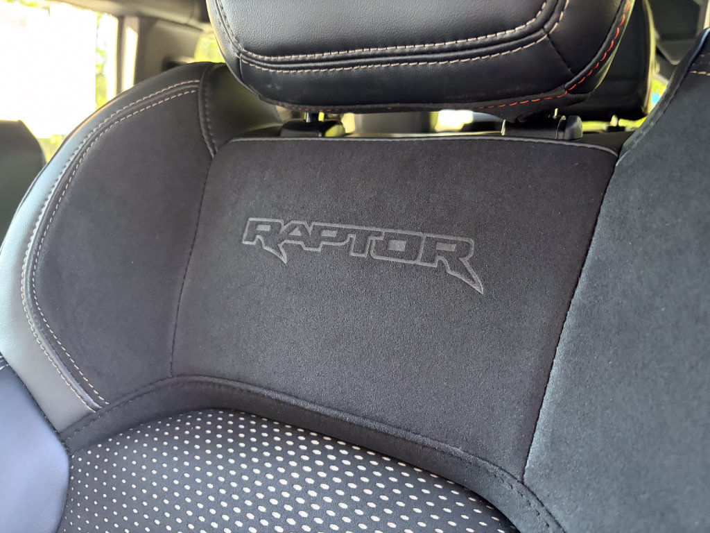 New 2026 Ford Bronco Raptor w/ Interior Carbon Fiber Pack AWD/4WD image 13