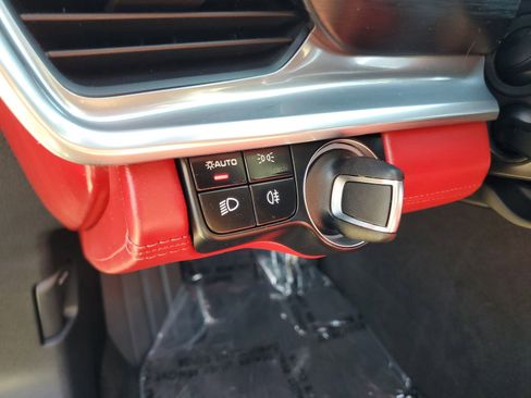 Used 2023 Porsche Panamera Platinum Edition image 22