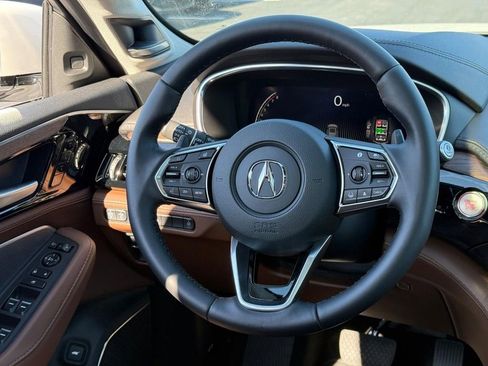 Certified 2026 Acura MDX SH-AWD w/ Advance Package image 9