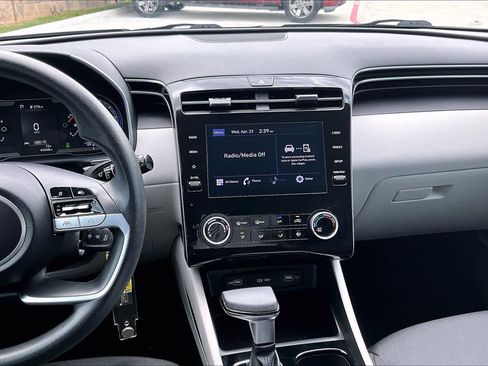 Used 2022 Hyundai Tucson SE image 7