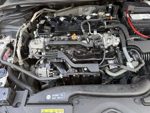 Used 2024 Toyota Corolla SE image 33