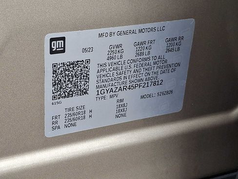 Used 2023 Cadillac XT4 Luxury w/ Cold Weather Package FWD image 28